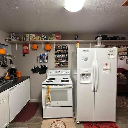 Ez 1 Mile To Fort Sill! Pumpkin Cottage Sleeps 9, Grills, Firepit, Laundry Lawton Exteriör bild